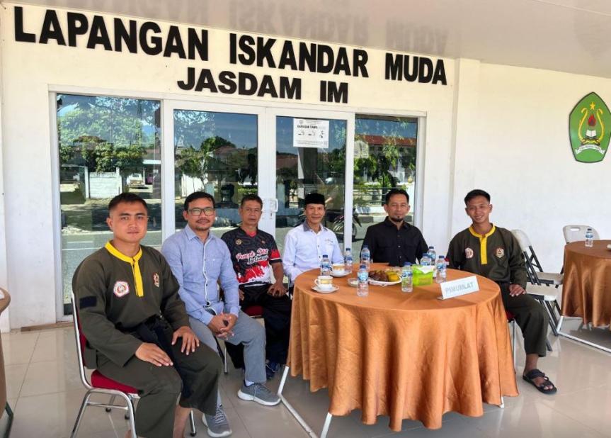 Ketua PERSINAS ASAD Kota Banda Aceh Hadiri UKT Pencak Silat Militer di Lapangan Iskandar Muda